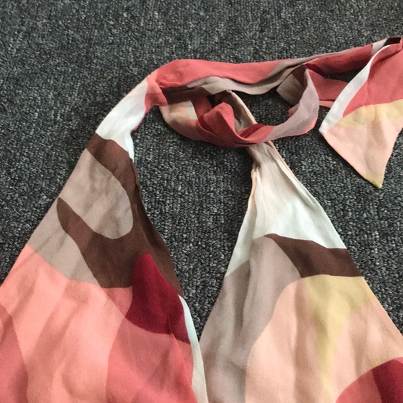 Very pretty BCBG women’s top. - Picture 2 of 8